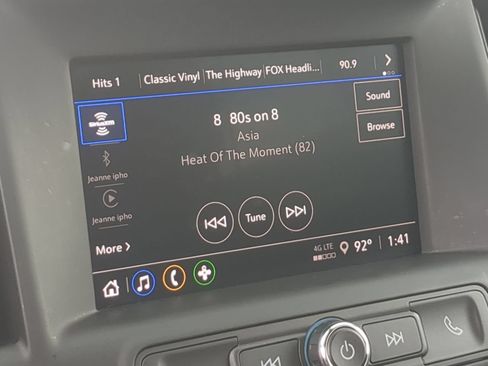 Used 2023 GMC Terrain SLE w/ Driver Convenience Package FWD image 13