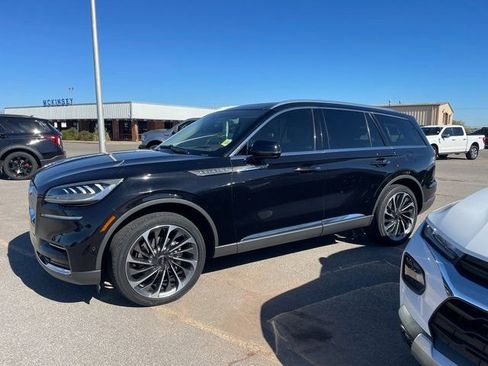 Used 2023 Lincoln Aviator Reserve w/ Equipment Group 201A image 7