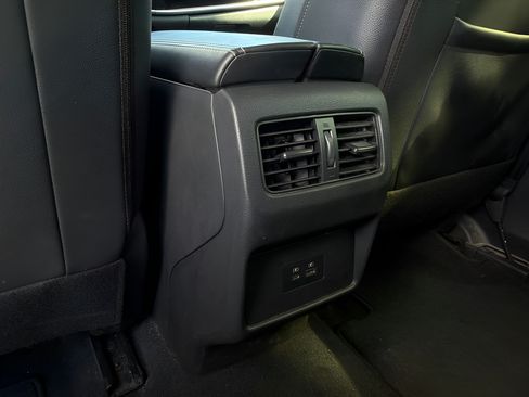 Used 2023 Nissan Rogue SL FWD image 19