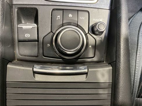 Used 2017 MAZDA MAZDA6 Sport image 25