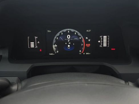 Used 2025 Toyota Tacoma SR5 AWD/4WD image 19