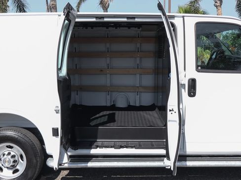 Used 2025 Chevrolet Express 2500 w/ Driver Convenience Package RWD image 12