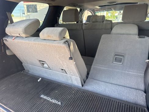 Used 2017 Toyota Sequoia SR5 image 31