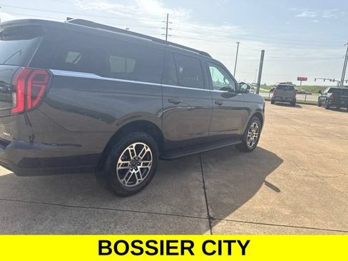 Used 2025 Ford Expedition Max Active RWD image 5