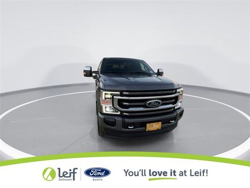 Used 2021 Ford F250 Platinum image 3