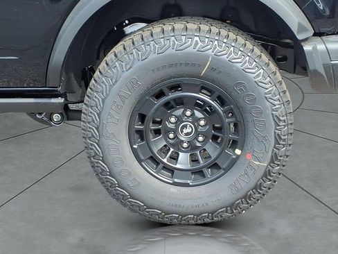 New 2026 Ford Bronco Badlands image 4