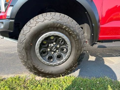Used 2025 Ford F150 Raptor AWD/4WD image 4
