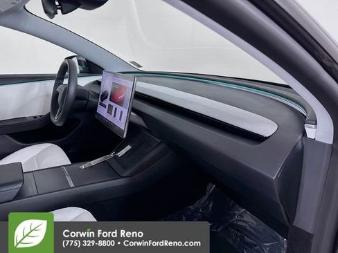 Used 2025 Tesla Model 3 Long Range image 30