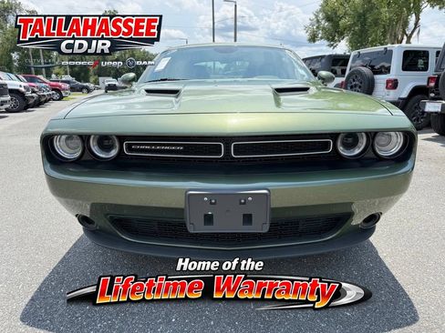 Used 2023 Dodge Challenger SXT RWD image 8