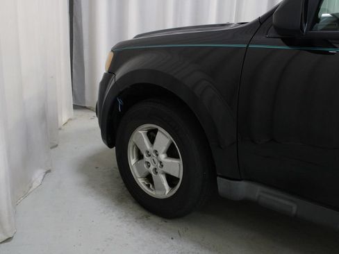 Used 2010 Ford Escape XLT AWD/4WD image 27