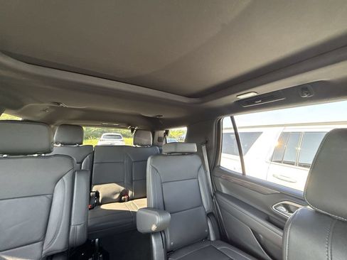 Certified 2024 Chevrolet Tahoe Z71 w/ Luxury Package AWD/4WD image 12
