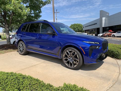 Used 2024 BMW X7 M60i w/ Executive Package AWD/4WD image 2