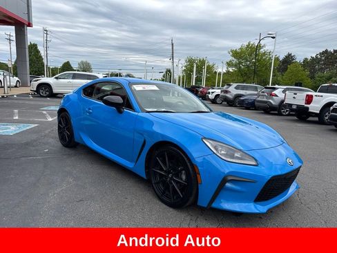 Used 2023 Toyota GR86 Premium RWD image 10