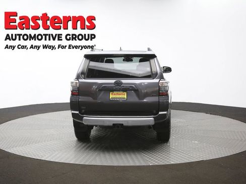 Used 2018 Toyota 4Runner TRD Off-Road Premium image 39