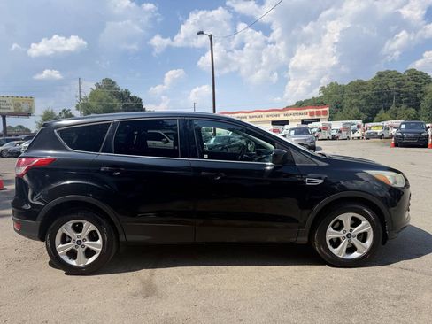 Used 2015 Ford Escape SE FWD image 4