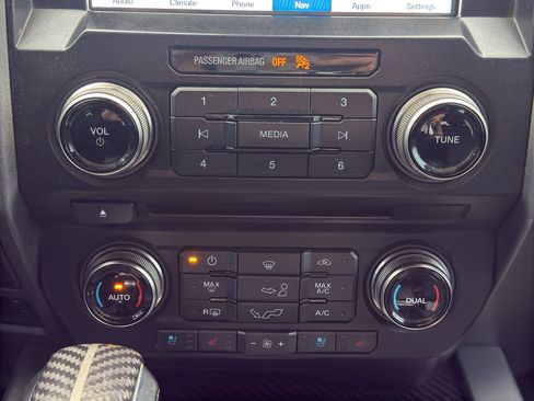 Used 2018 Ford F150 Raptor w/ Equipment Group 802A Luxury image 21