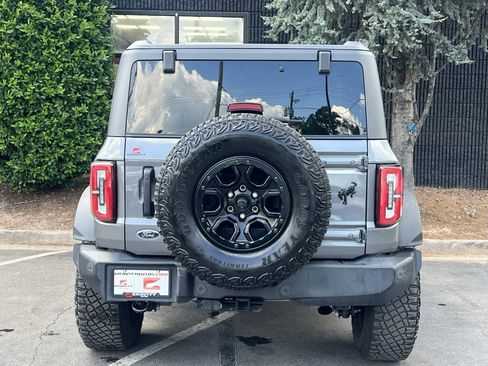 Used 2023 Ford Bronco Wildtrak image 13