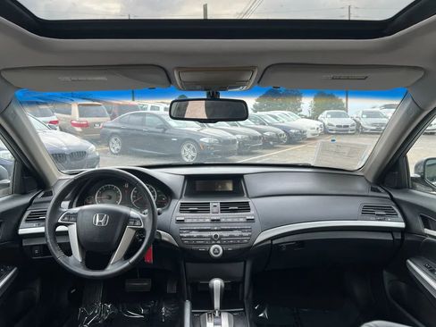 Used 2009 Honda Accord EX-L image 2