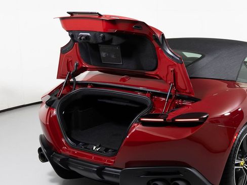 Used 2024 Ferrari Roma Spider image 16