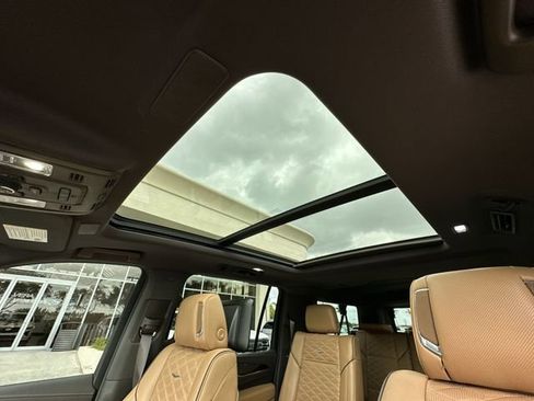 Certified 2023 Cadillac Escalade ESV Sport w/ LPO, ONYX Package RWD image 30