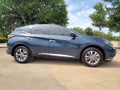 Used 2018 Nissan Murano SV FWD image 4