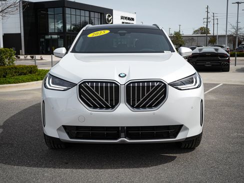 Used 2025 BMW X3 xDrive30i w/ Convenience Package AWD/4WD image 3