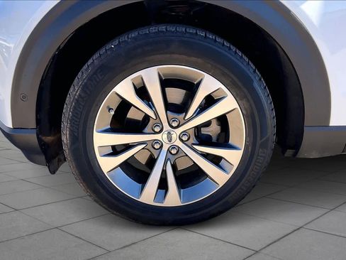 Used 2020 Ford Explorer Platinum w/ Premium Technology Package image 17