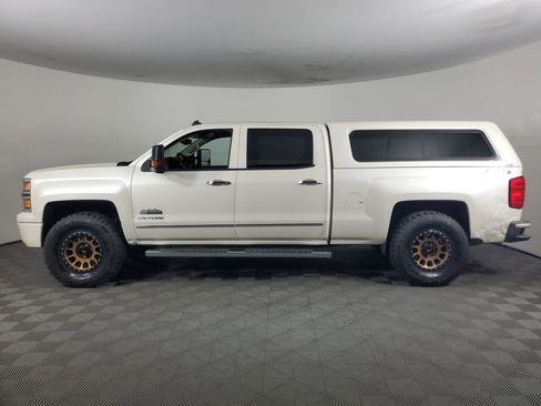 Used 2014 Chevrolet Silverado 1500 High Country w/ High Country Premium Package image 7