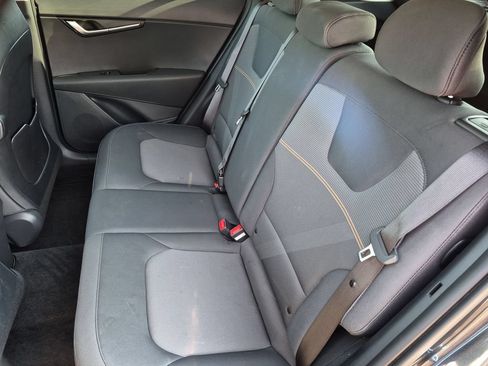 Used 2025 Kia Niro LX FWD image 27