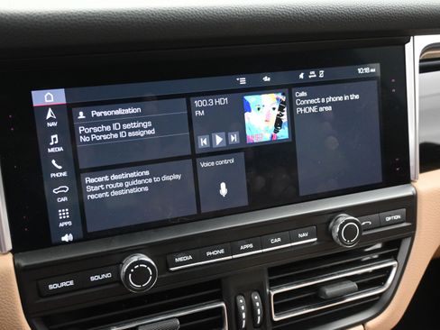 Used 2021 Porsche Macan S image 19