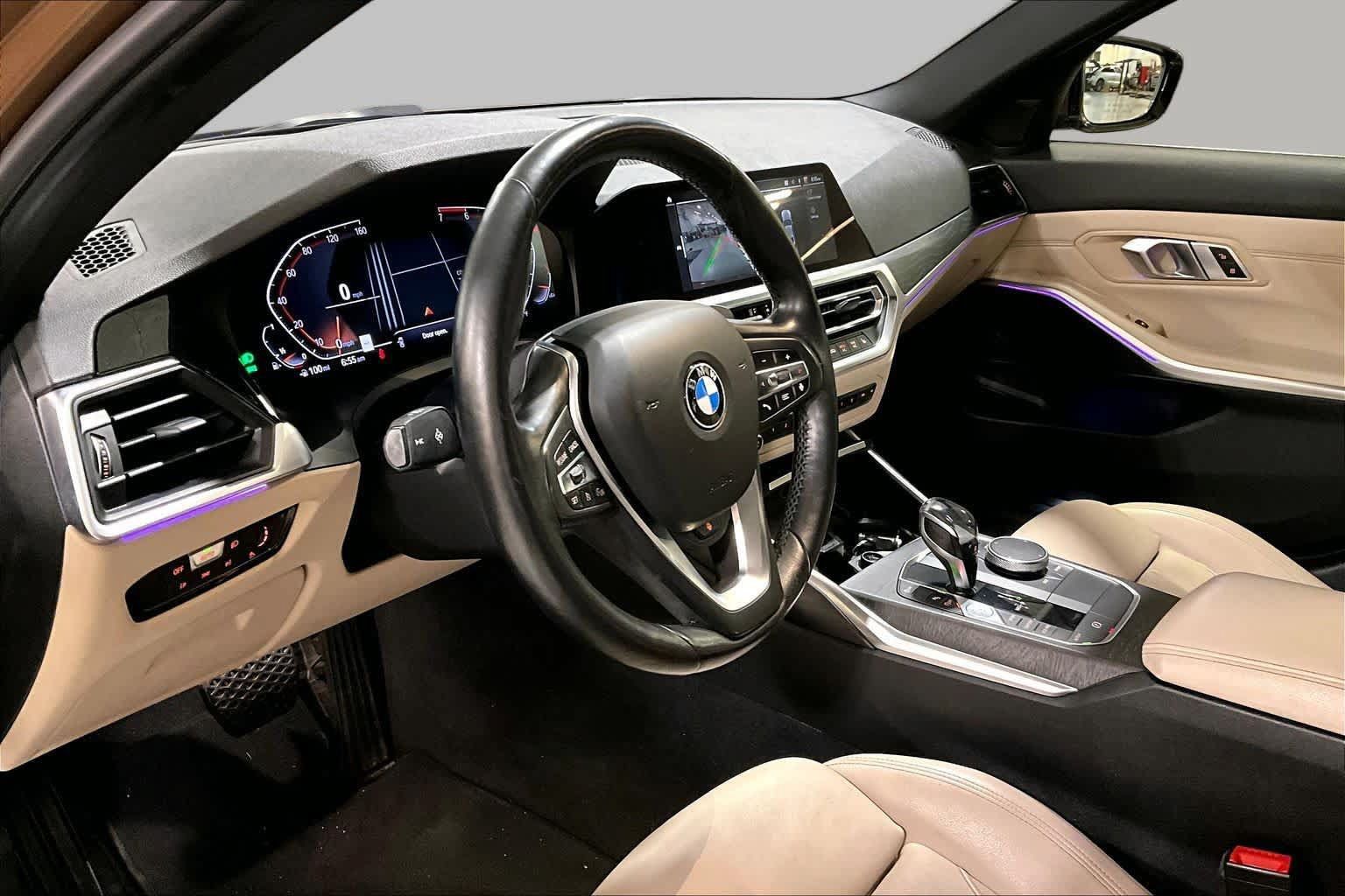 Used 2019 BMW 330i xDrive Sedan w/ Premium Package AWD/4WD image 18
