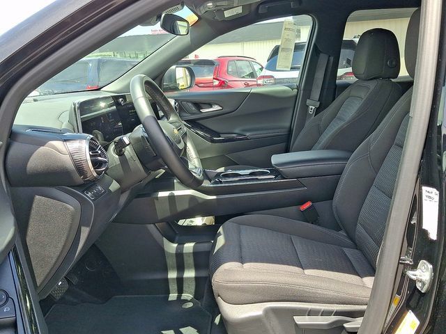Used 2025 Chevrolet Equinox LT AWD/4WD image 9