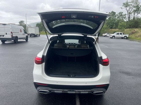 Used 2026 Mercedes-Benz GLC 300 4MATIC image 9