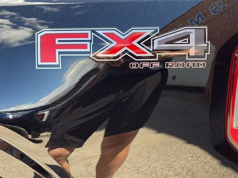 New 2025 Ford Maverick XLT w/ XLT Luxury Package AWD/4WD image 3