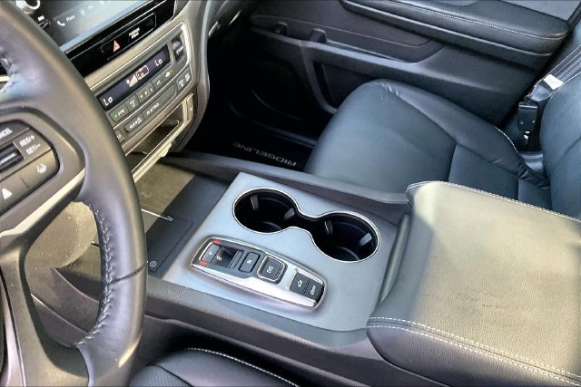 Used 2025 Honda Ridgeline RTL image 13