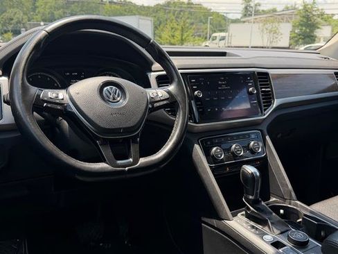 Used 2018 Volkswagen Atlas SEL AWD/4WD image 25