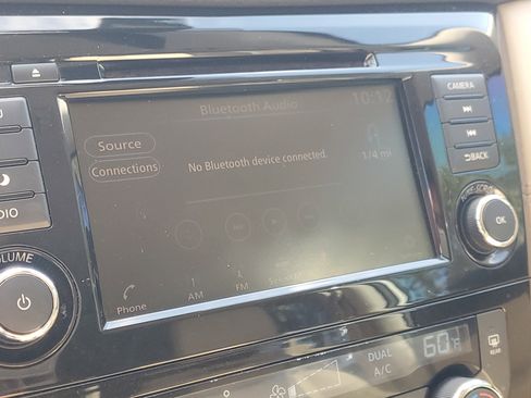 Used 2018 Nissan Rogue SL w/ Premium Package image 31