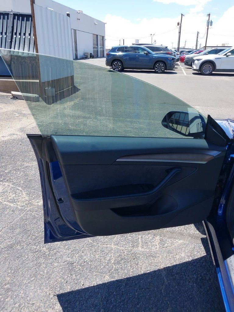 Used 2022 Tesla Model 3 Long Range AWD/4WD image 13