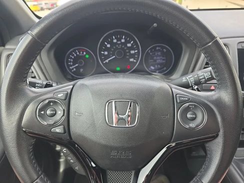 Used 2022 Honda HR-V Sport image 17