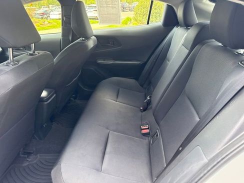 Used 2025 Toyota Prius LE FWD image 29
