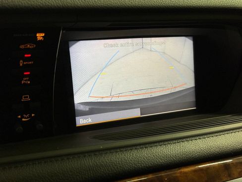 Used 2013 Mercedes-Benz CL 550 4MATIC w/ Sport Pkg image 45