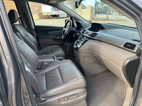 Used 2013 Honda Odyssey Touring Elite image 8
