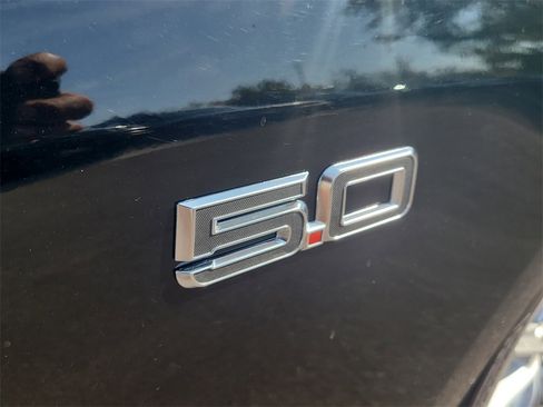 Used 2024 Ford Mustang GT Premium image 6