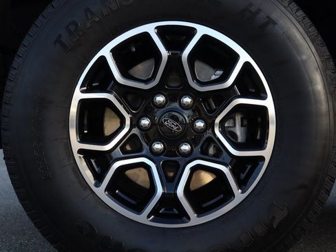 Used 2021 Ford F150 XLT w/ Equipment Group 302A High image 10