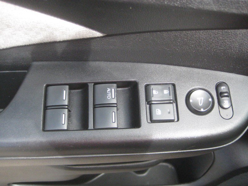 Used 2015 Honda CR-V EX image 16