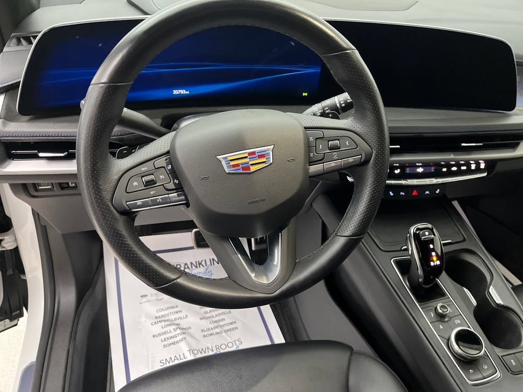 Used 2024 Cadillac XT4 Sport w/ Technology Package AWD/4WD image 15