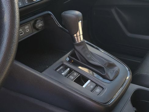 Used 2023 Honda CR-V EX image 10