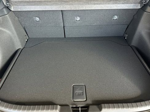 Used 2026 Toyota Corolla SE image 13