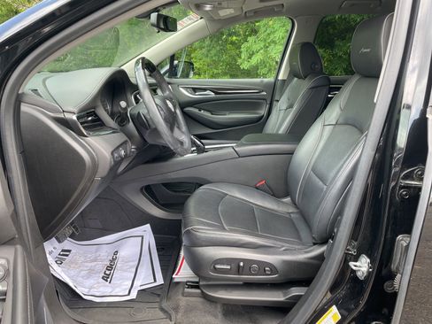 Used 2020 Buick Enclave Avenir w/ Avenir Technology Package image 10