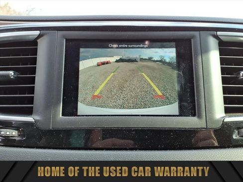 Used 2019 Chrysler Pacifica LX image 24